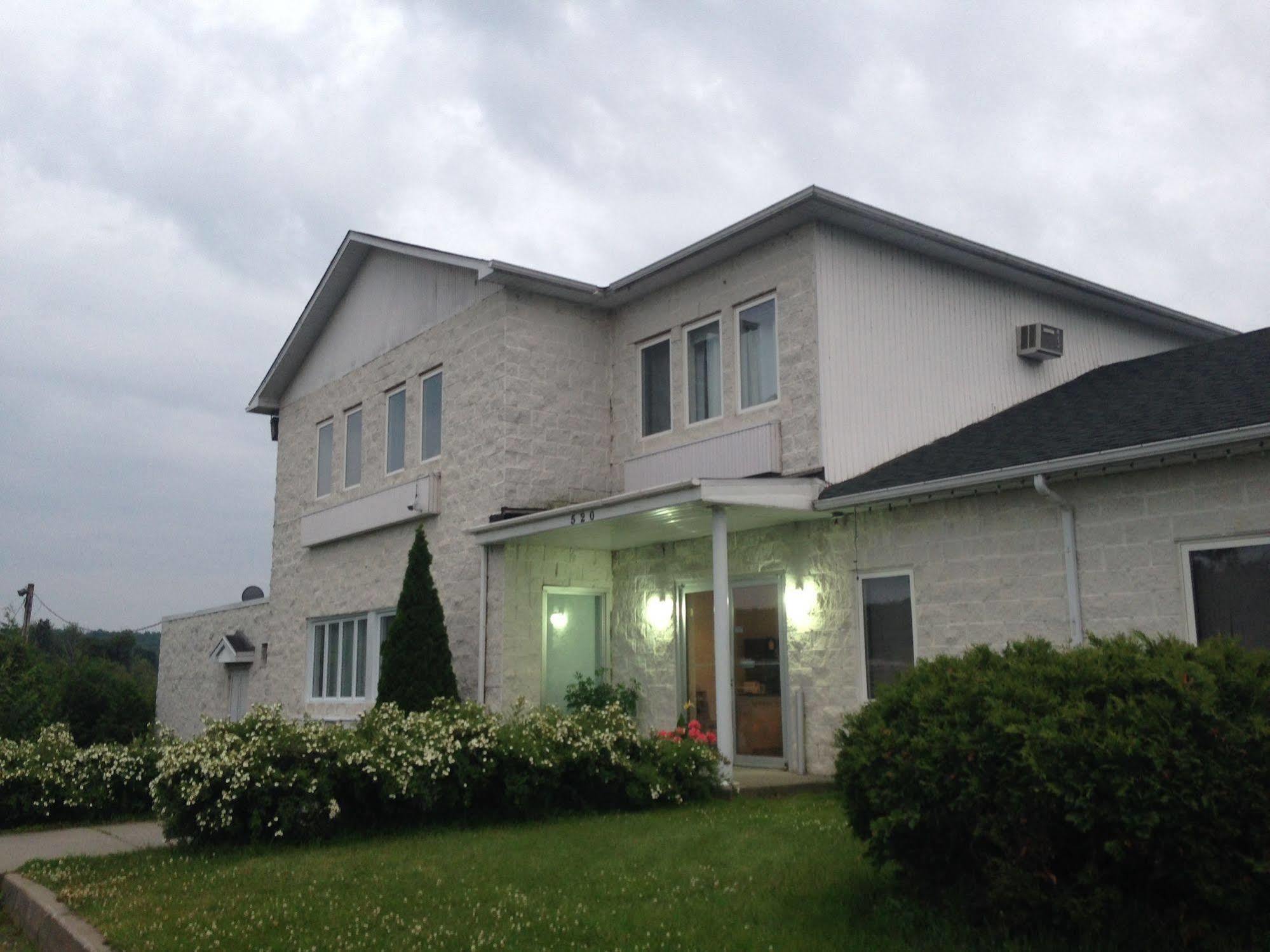 Motel Econonuit Sherbrooke Dış mekan fotoğraf
